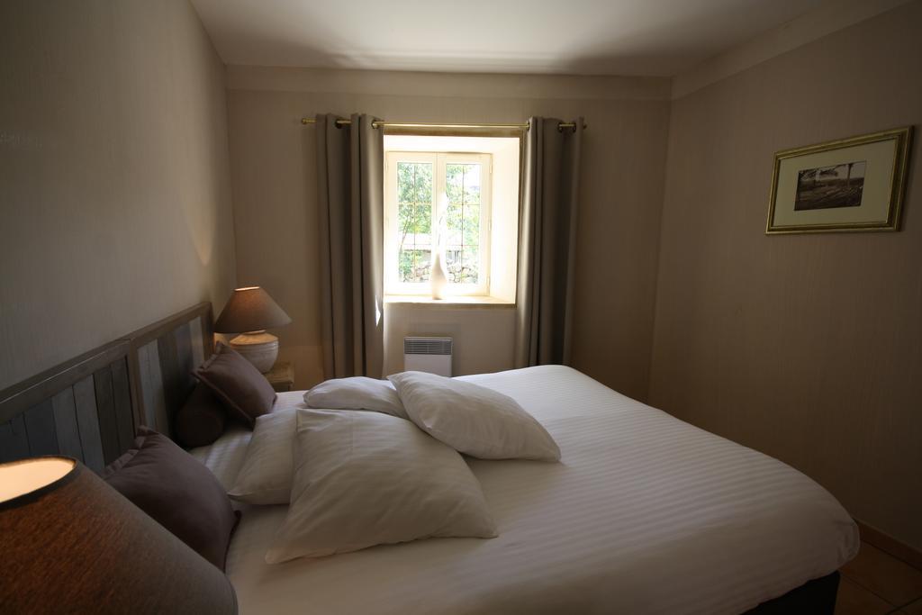 Logis Hotel Restaurant Le Domaine De L'Eau Vive Largentière Værelse billede
