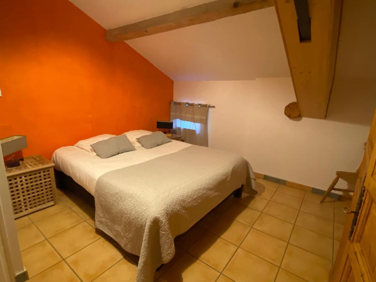Logis Hotel Restaurant Le Domaine De L'Eau Vive Largentière Eksteriør billede