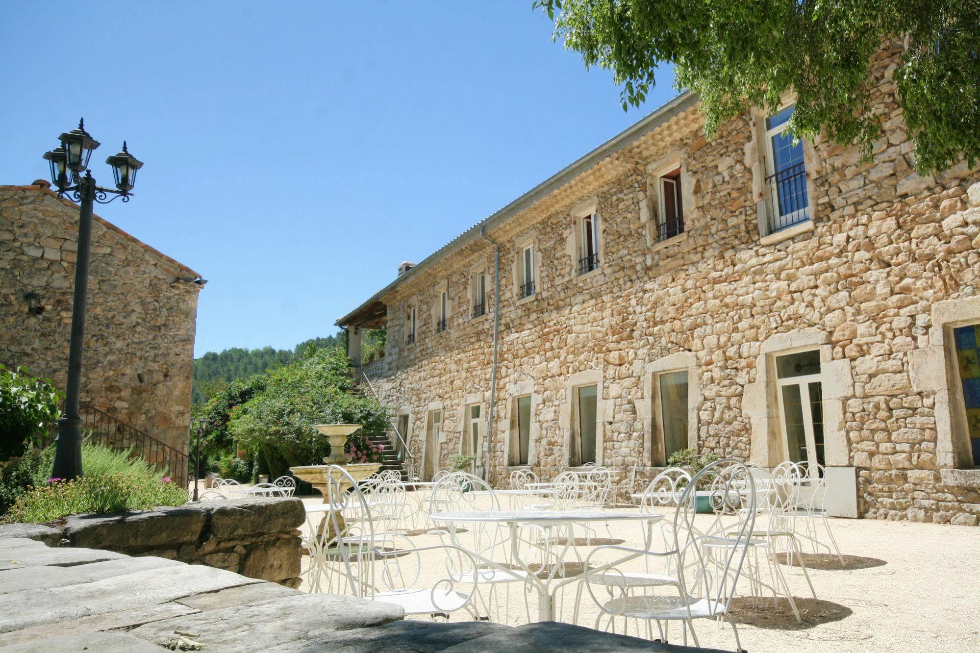 Logis Hotel Restaurant Le Domaine De L'Eau Vive Largentière Eksteriør billede