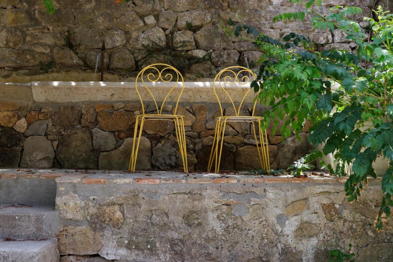 Logis Hotel Restaurant Le Domaine De L'Eau Vive Largentière Eksteriør billede